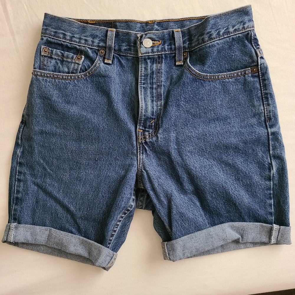 Levi Shorts - Picture 4 of 4